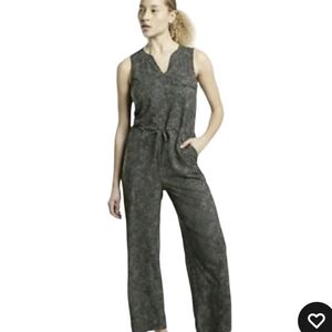 Athleta Topanga Printed Sleeveless Jumpsuit (XS)